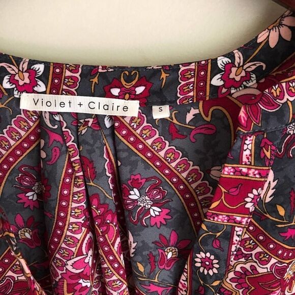 Draped Aztec or tribal style printed blouse - Picture 2 of 3